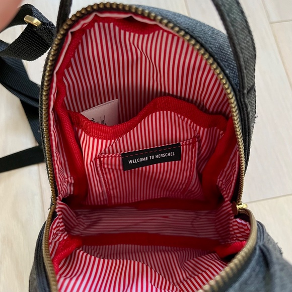 Herschel Nova Crossbody - Black Crosshatch - Picture 10 of 11